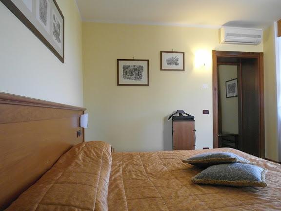 Hotel Villa Vecchia Monte Porzio Catone Εξωτερικό φωτογραφία