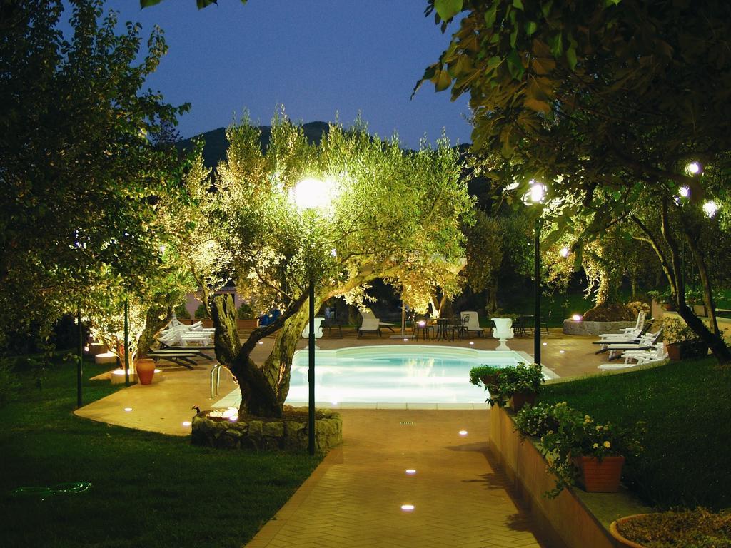 Hotel Villa Vecchia Monte Porzio Catone Εξωτερικό φωτογραφία